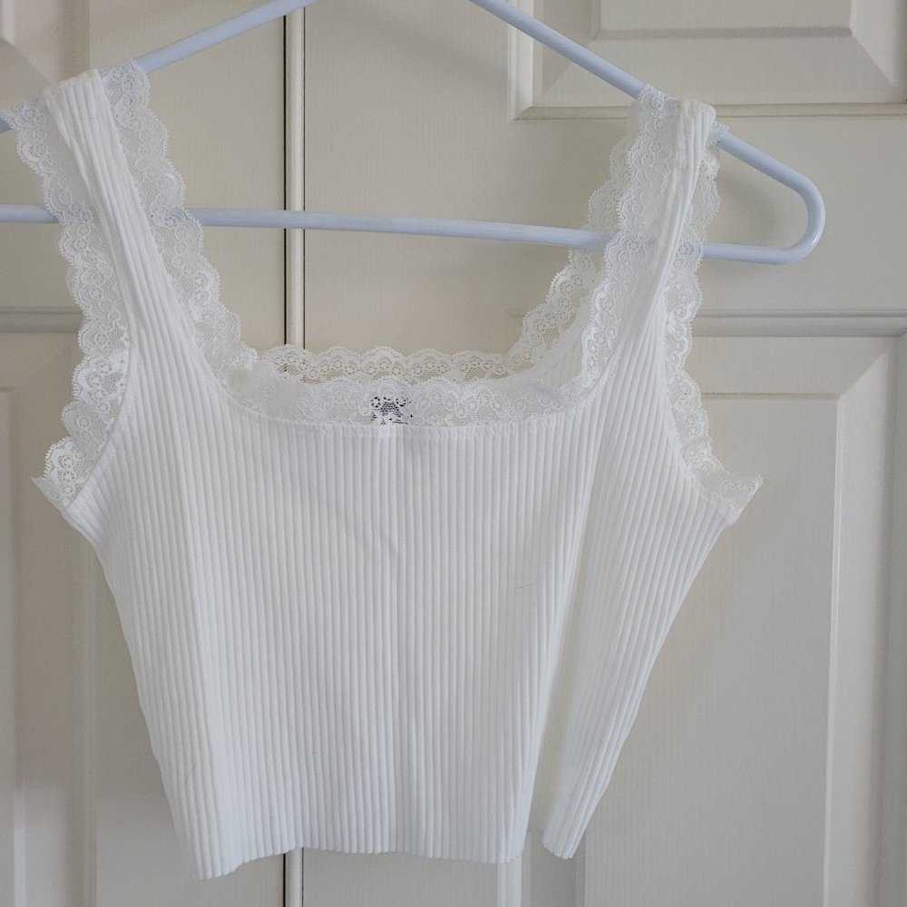 Lace Trim Crop Tank